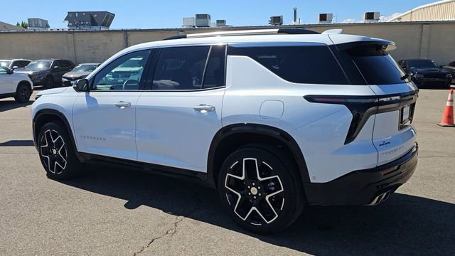 Used 2026 Chevrolet Traverse High Country w/ LPO, Floor Liner Package AWD/4WD image 6