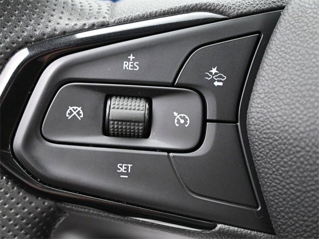 Used 2025 Chevrolet Trax LS image 30