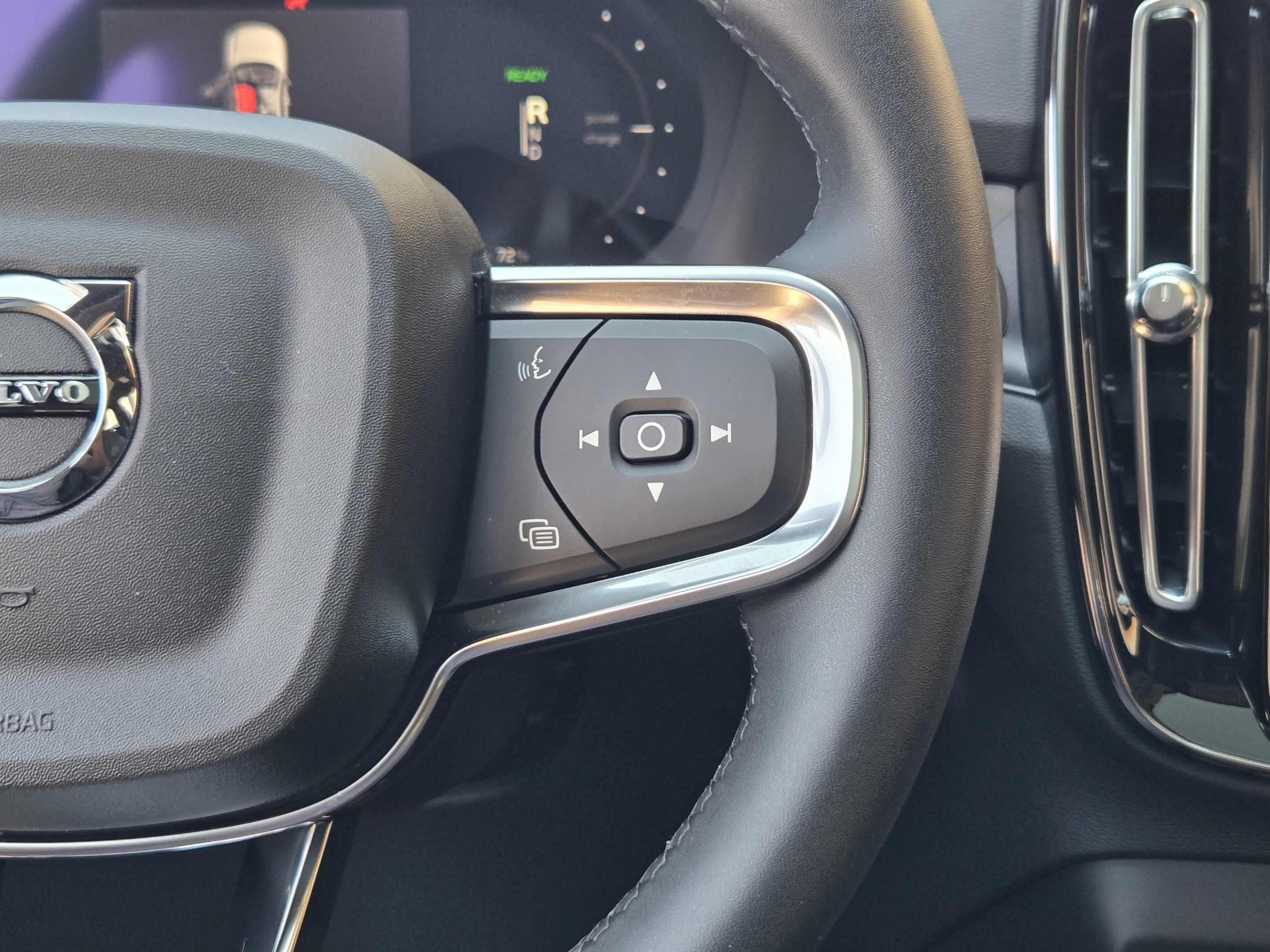 Certified 2023 Volvo C40 P8 Recharge Ultimate AWD/4WD image 26