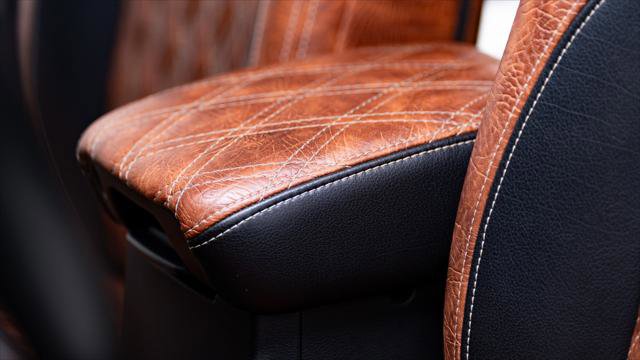 Used 2022 Jeep Gladiator Sport image 33