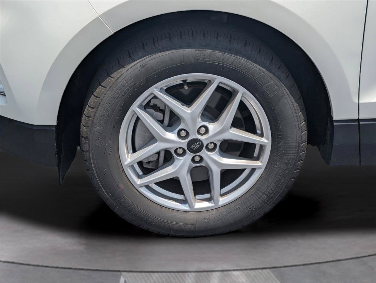 Used 2024 Ford Edge SEL w/ Convenience Package AWD/4WD image 35