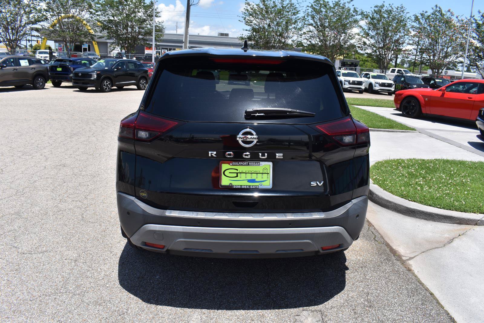 Used 2021 Nissan Rogue SV FWD image 10