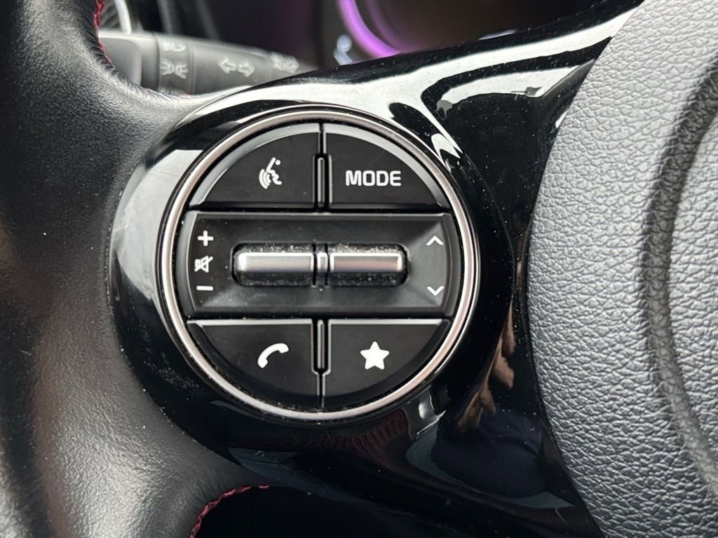 Used 2023 Kia Soul GT-Line image 18