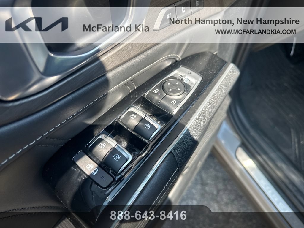 Used 2024 Kia Sorento SX Prestige AWD/4WD image 12