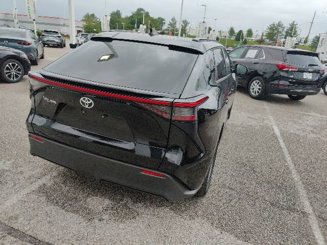 Used 2023 Toyota bZ4X XLE w/ Weather Package FWD image 18