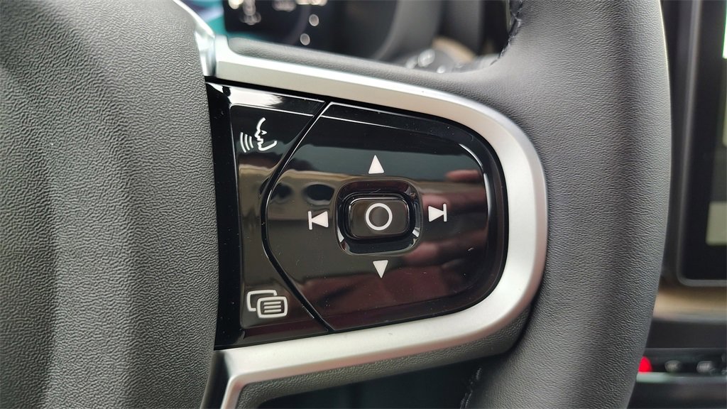 New 2026 Volvo XC60 T8 Plus w/ Protection Package Premier image 13