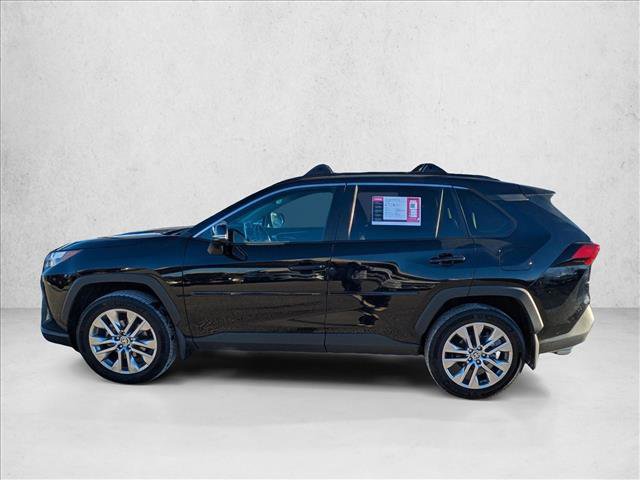 Used 2023 Toyota RAV4 XLE Premium image 9