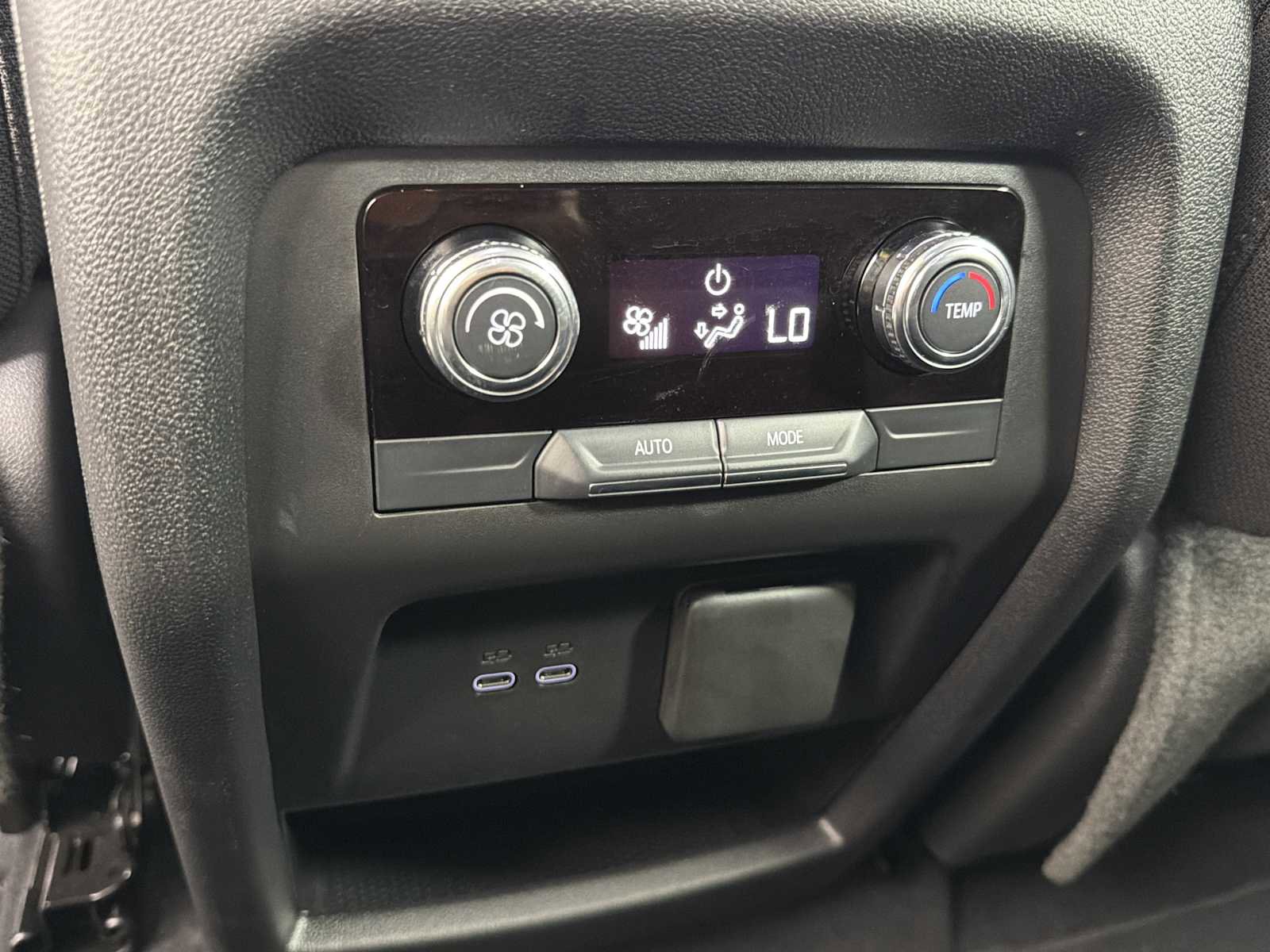 New 2025 GMC Acadia Elevation image 44