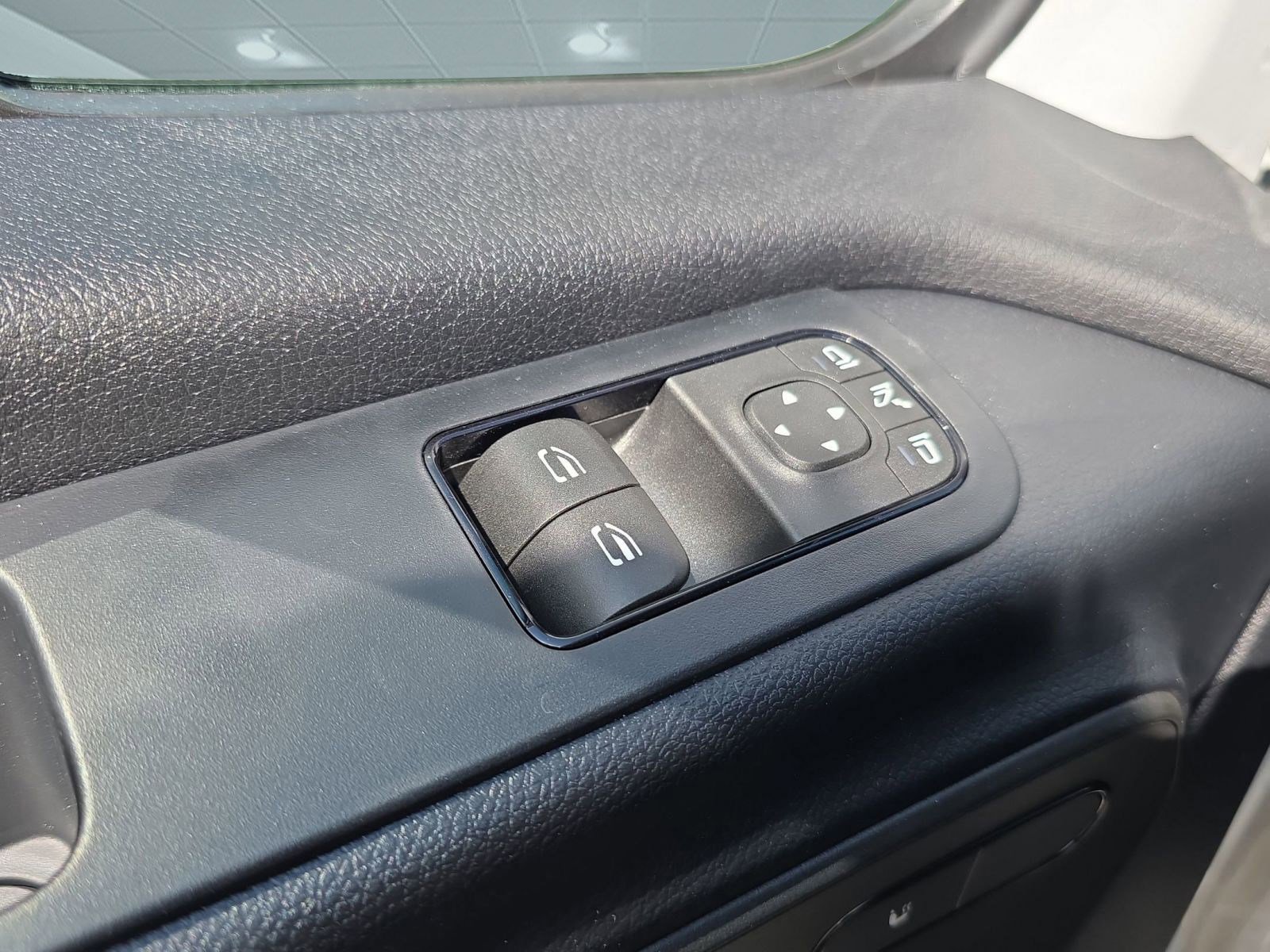 New 2025 Mercedes-Benz Sprinter 2500 image 12