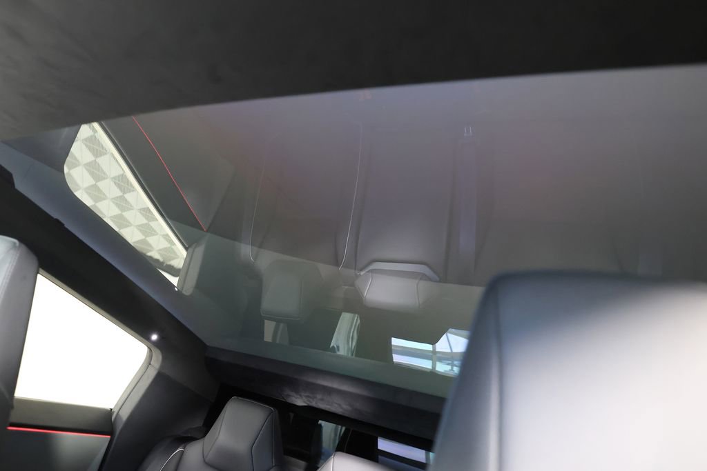 Used 2024 Tesla Cybertruck AWD Crew Cab image 41