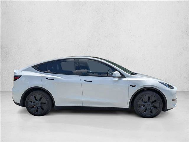 Used 2025 Tesla Model Y Long Range image 4