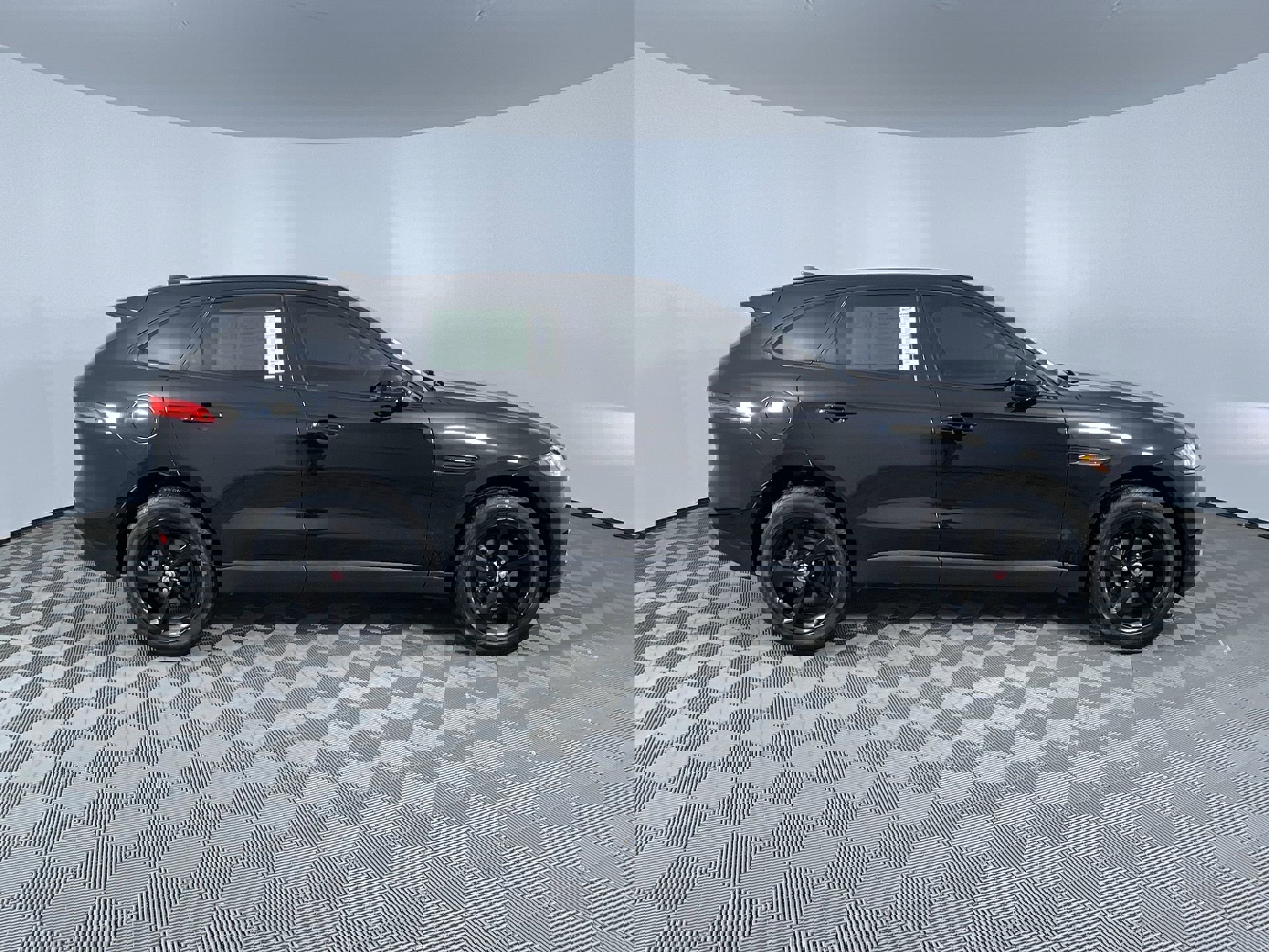 Used 2020 Jaguar F-PACE Prestige image 10