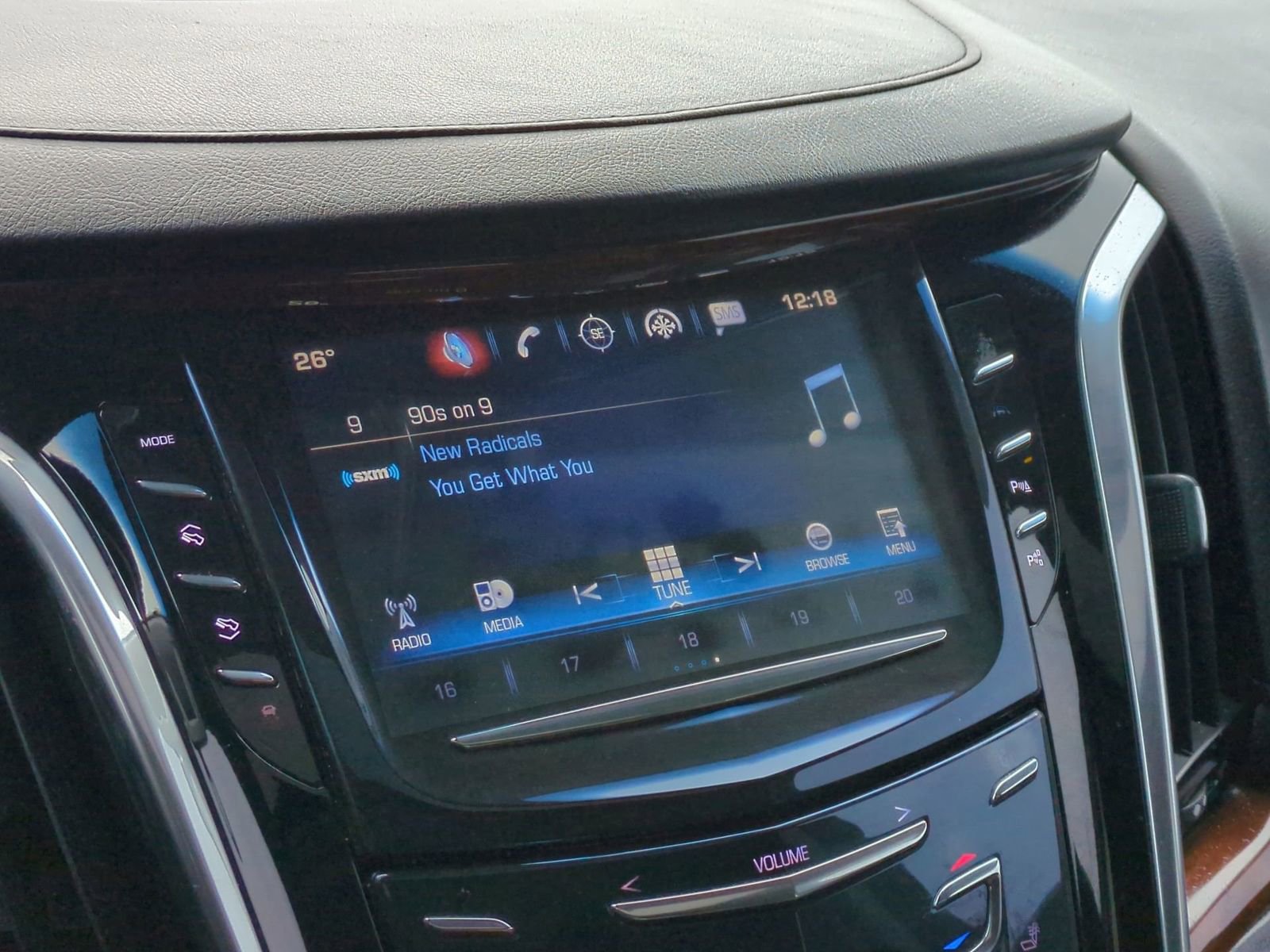 Used 2019 Cadillac Escalade ESV Luxury image 36