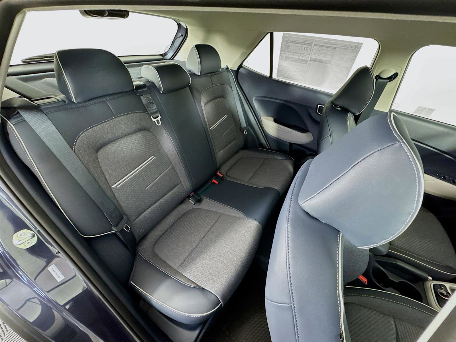 New 2025 Hyundai Venue Limited image 26