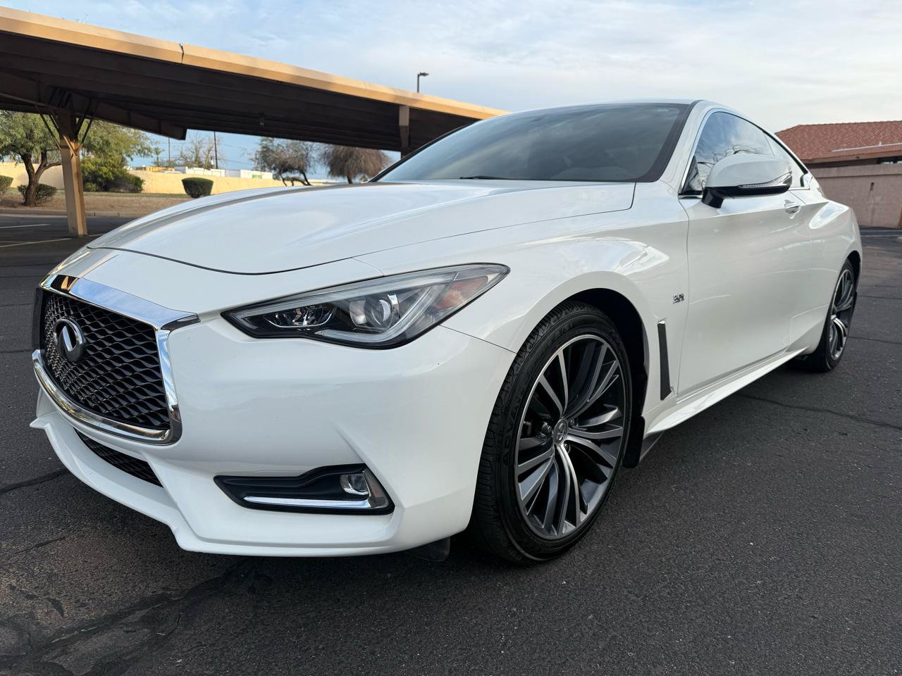 Used 2018 INFINITI Q60 3.0t Luxe w/ Sensory Package 3.0T Luxe AWD/4WD image 7