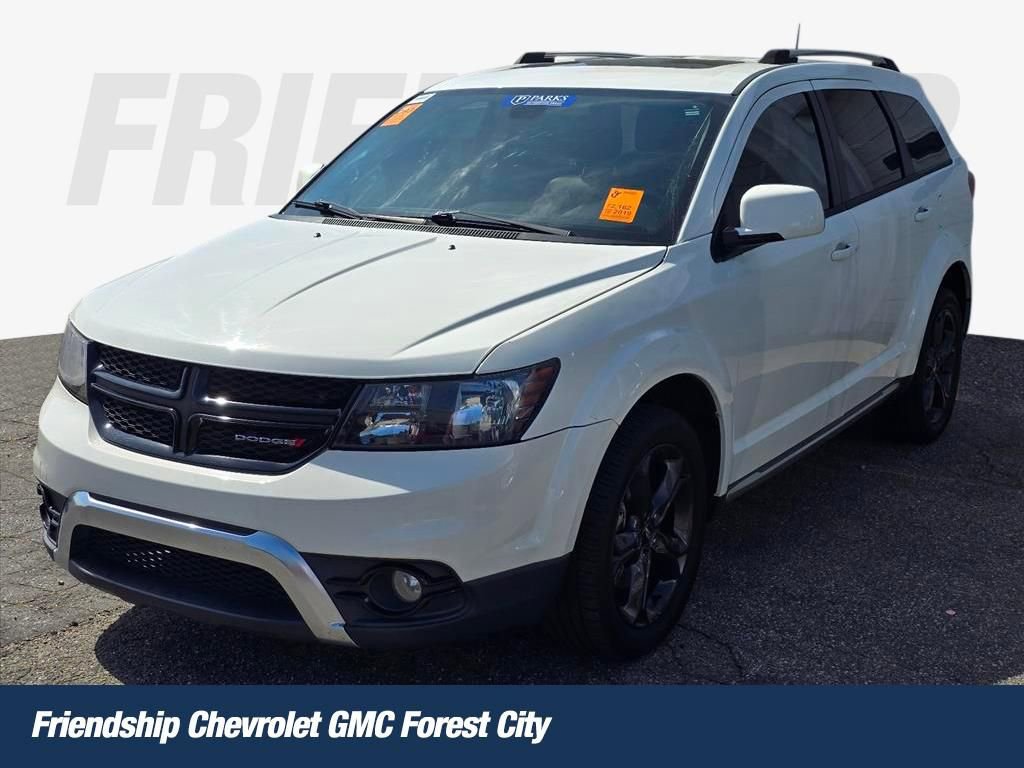 Used 2019 Dodge Journey Crossroad w/ Nav & Sun Group