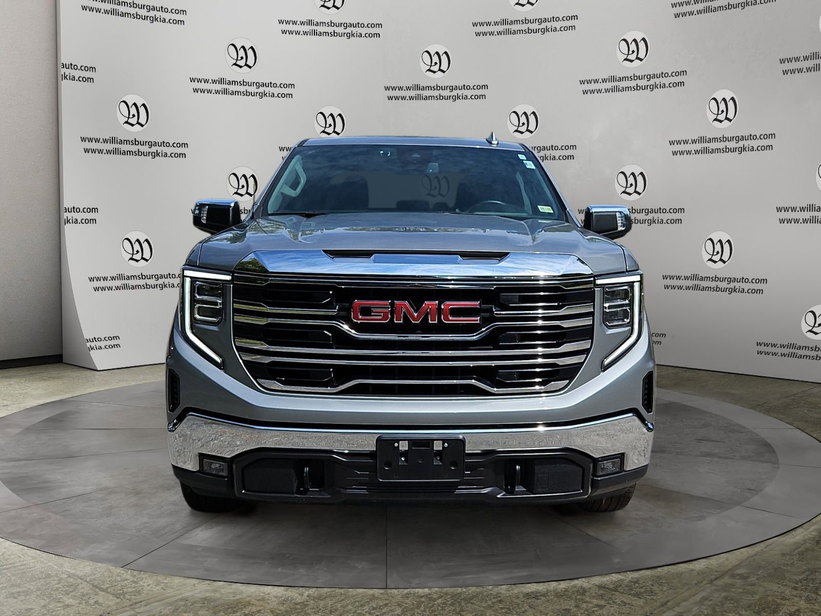 Used 2025 GMC Sierra 1500 SLT image 8