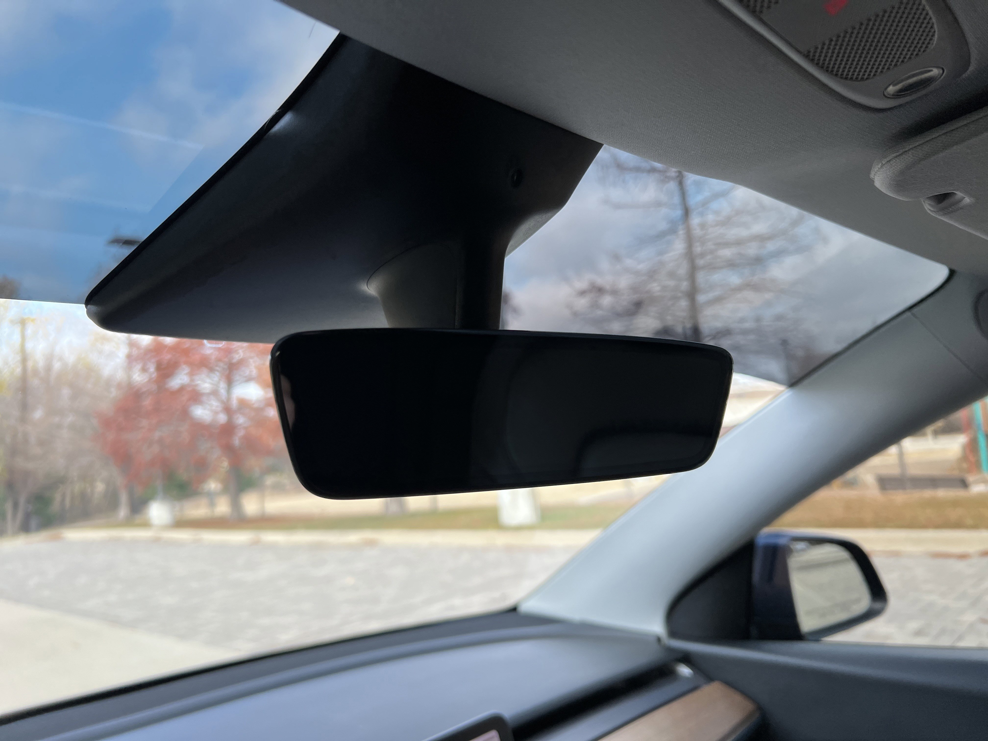 Used 2021 Tesla Model Y Long Range image 26