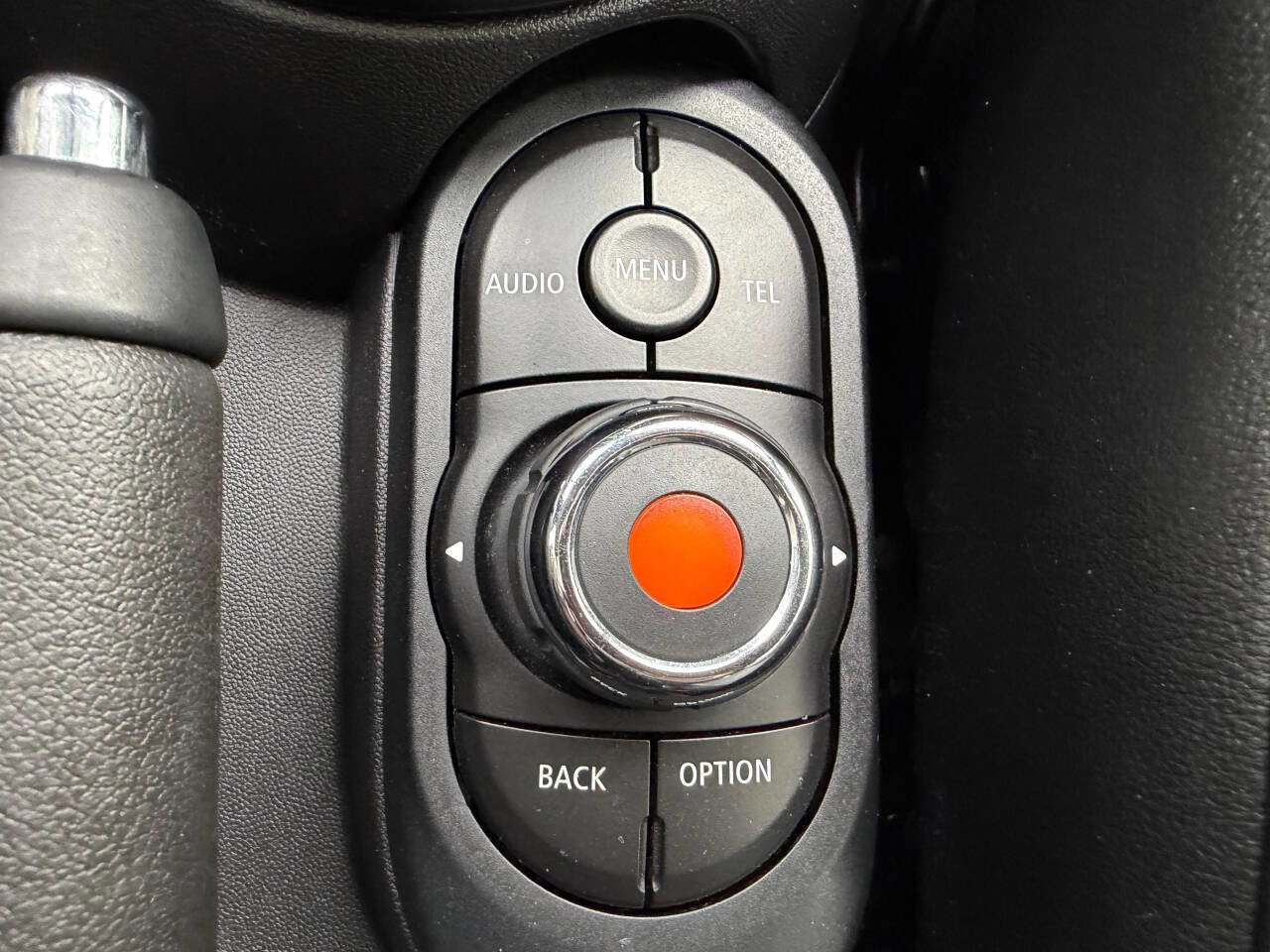 Used 2018 MINI Cooper S image 24