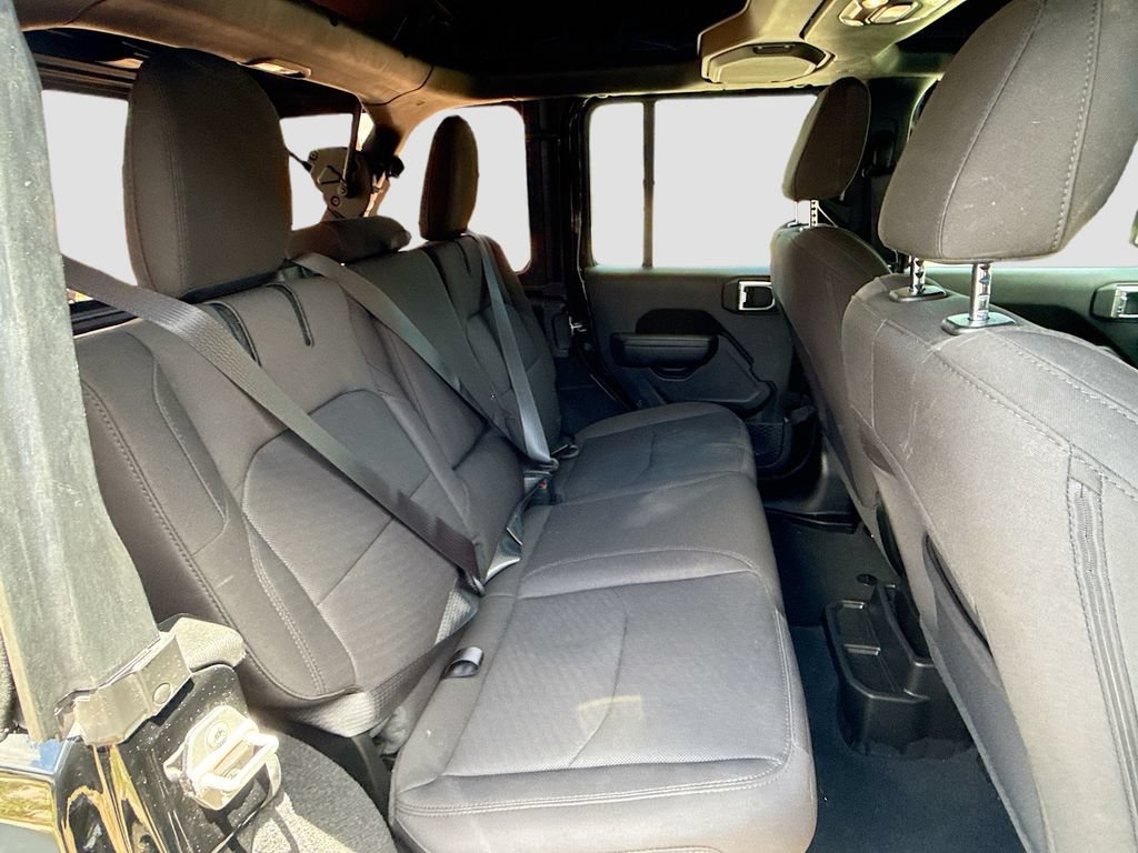 Certified 2023 Jeep Wrangler Unlimited AWD/4WD image 31