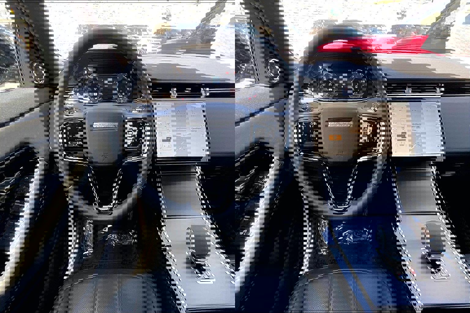 Used 2026 Land Rover Range Rover Evoque S image 5