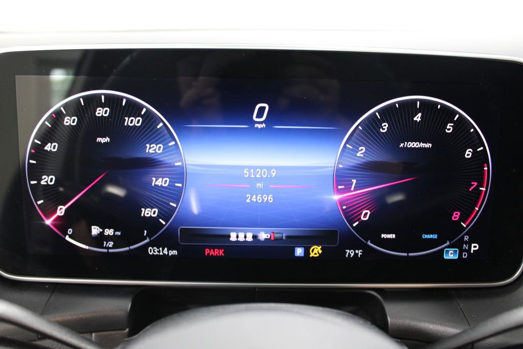 Used 2024 Mercedes-Benz GLC 300 4MATIC image 32