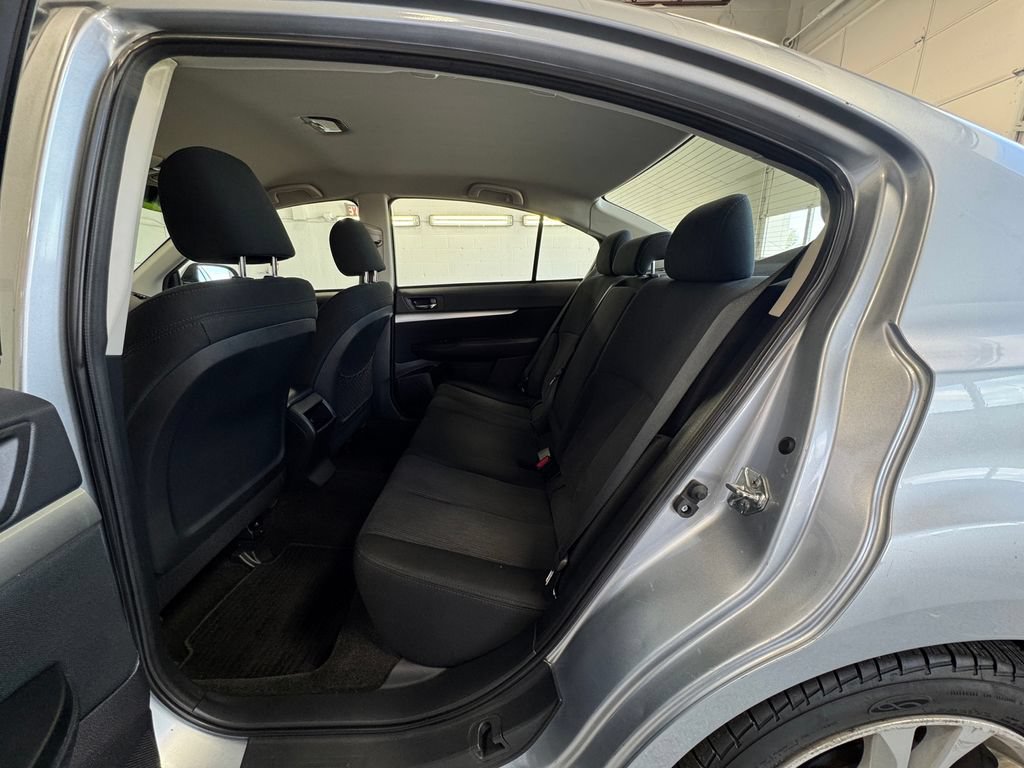 Used 2013 Subaru Legacy 2.5i Premium AWD/4WD image 19
