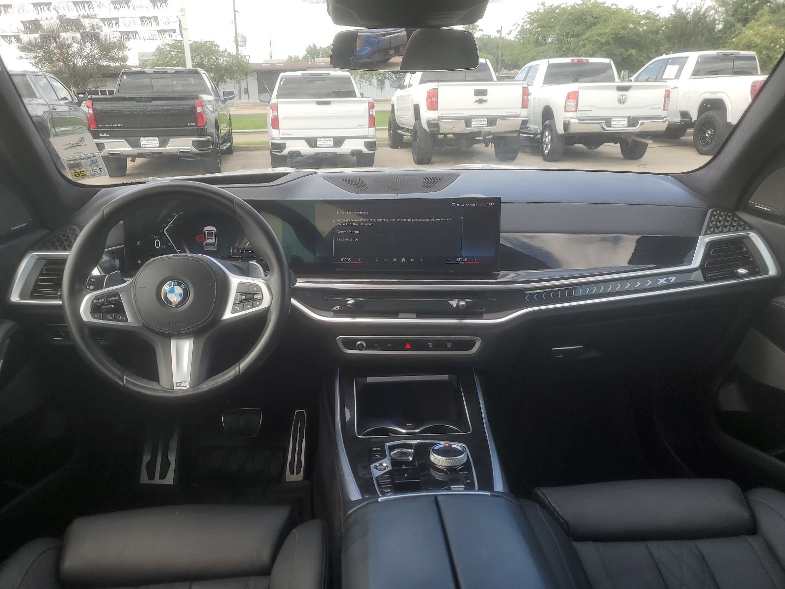 Used 2024 BMW X7 xDrive40i w/ M Sport Package AWD/4WD image 9