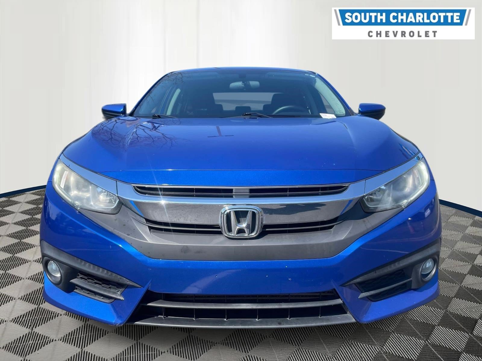 Used 2017 Honda Civic EX-T image 2