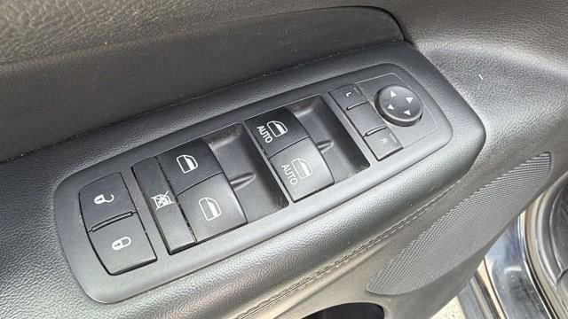 Used 2018 Jeep Grand Cherokee Limited AWD/4WD image 9