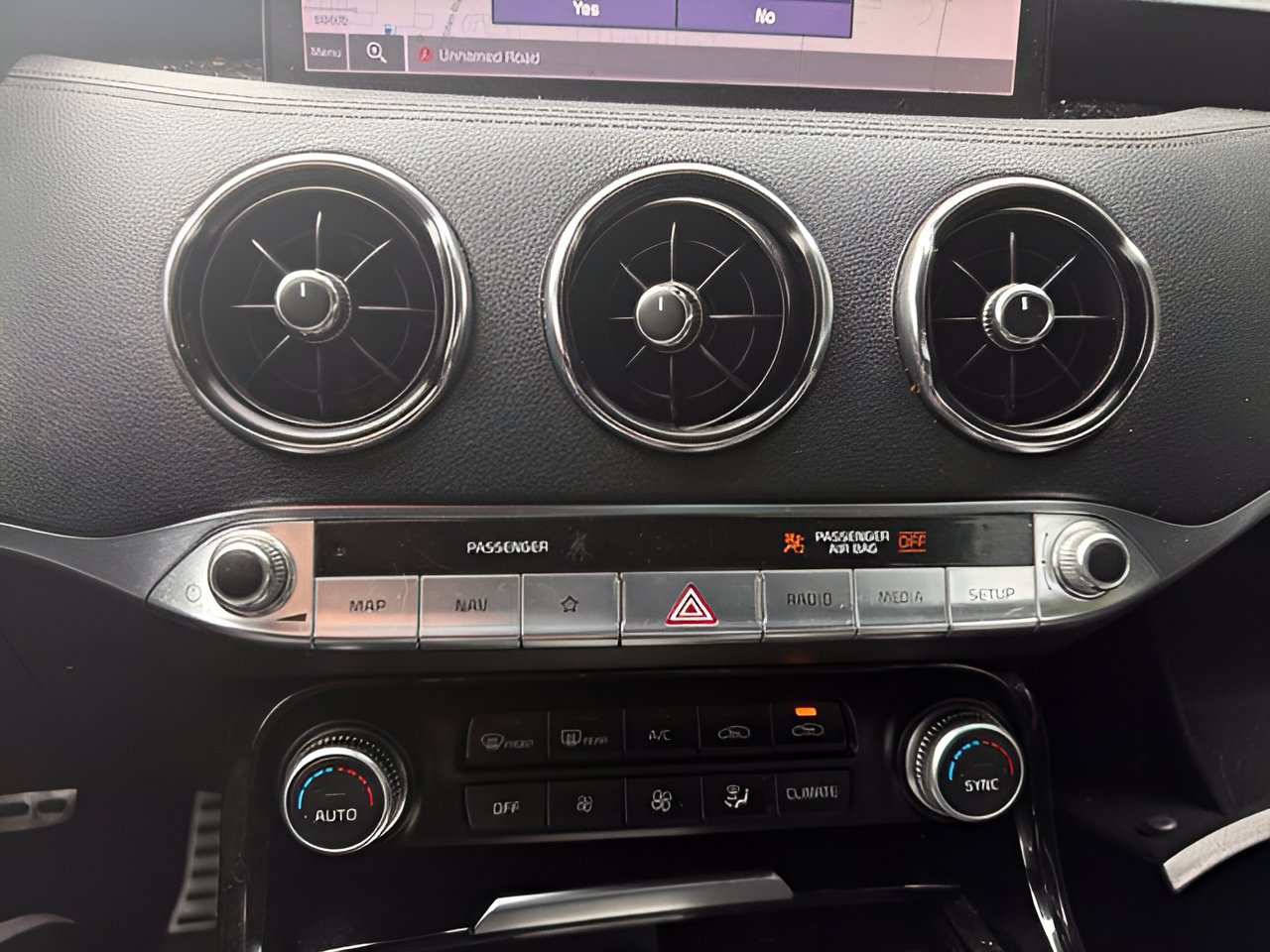 Used 2022 Kia Stinger GT-Line w/ Sun & Sound Package RWD image 19