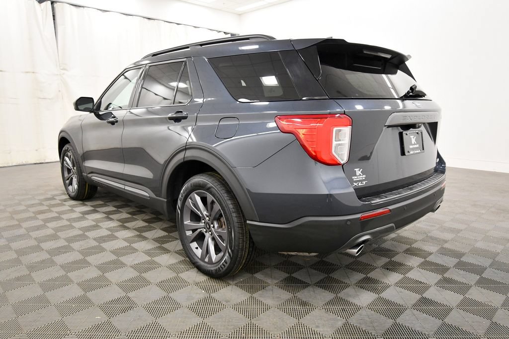 Used 2023 Ford Explorer XLT w/ Equipment Group 202A AWD/4WD image 5