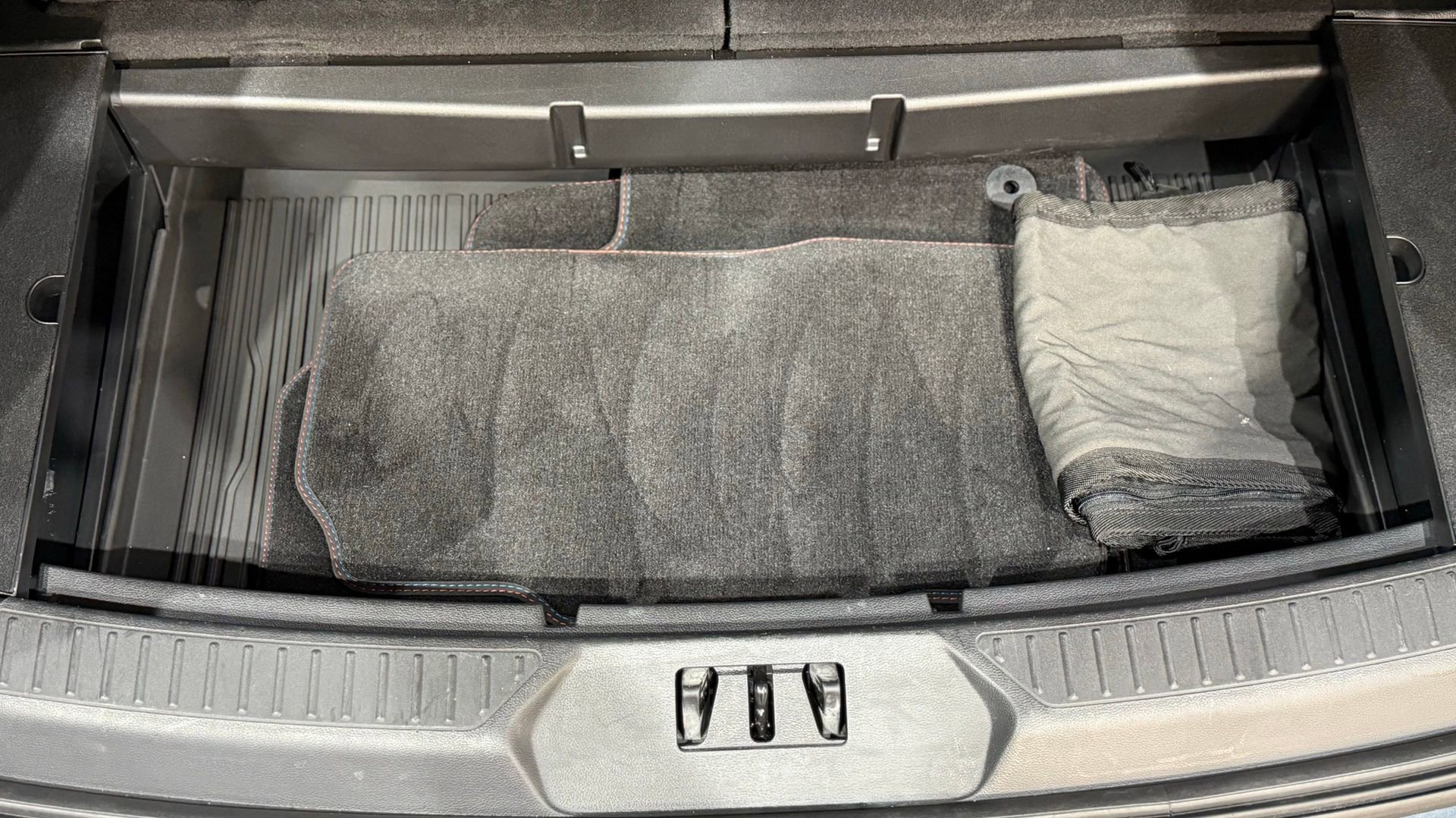 Used 2023 Ford Explorer ST w/ Equipment Group 401A image 40