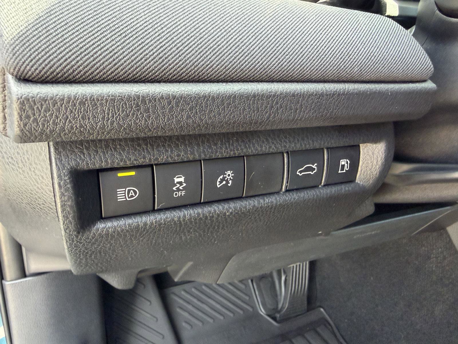 Certified 2025 Toyota Camry LE w/ Convenience Package image 34