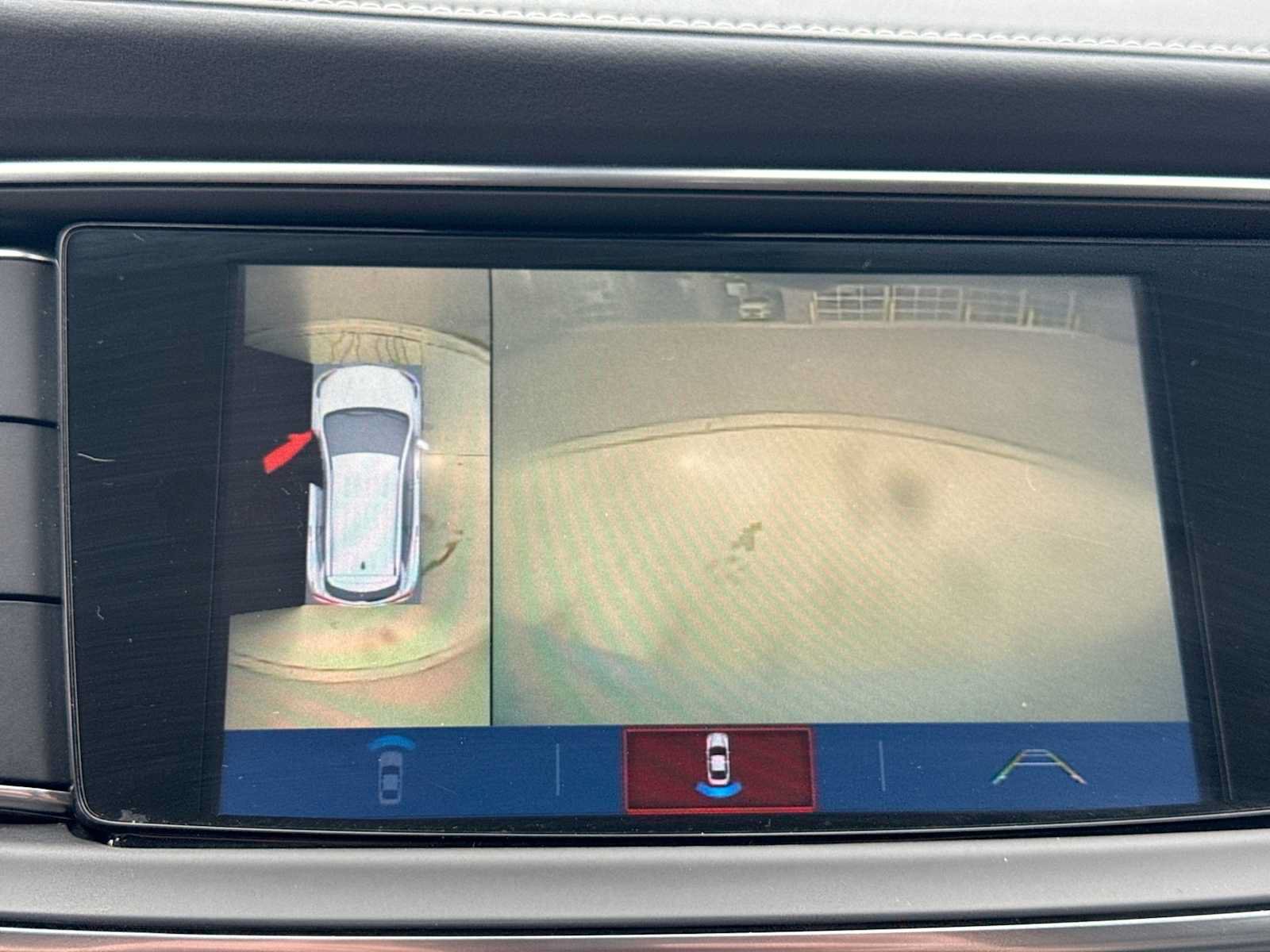 Used 2018 Buick Enclave Essence FWD image 30