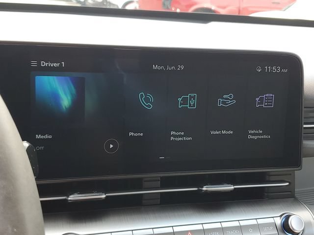 Certified 2025 Hyundai Kona SEL AWD/4WD image 24