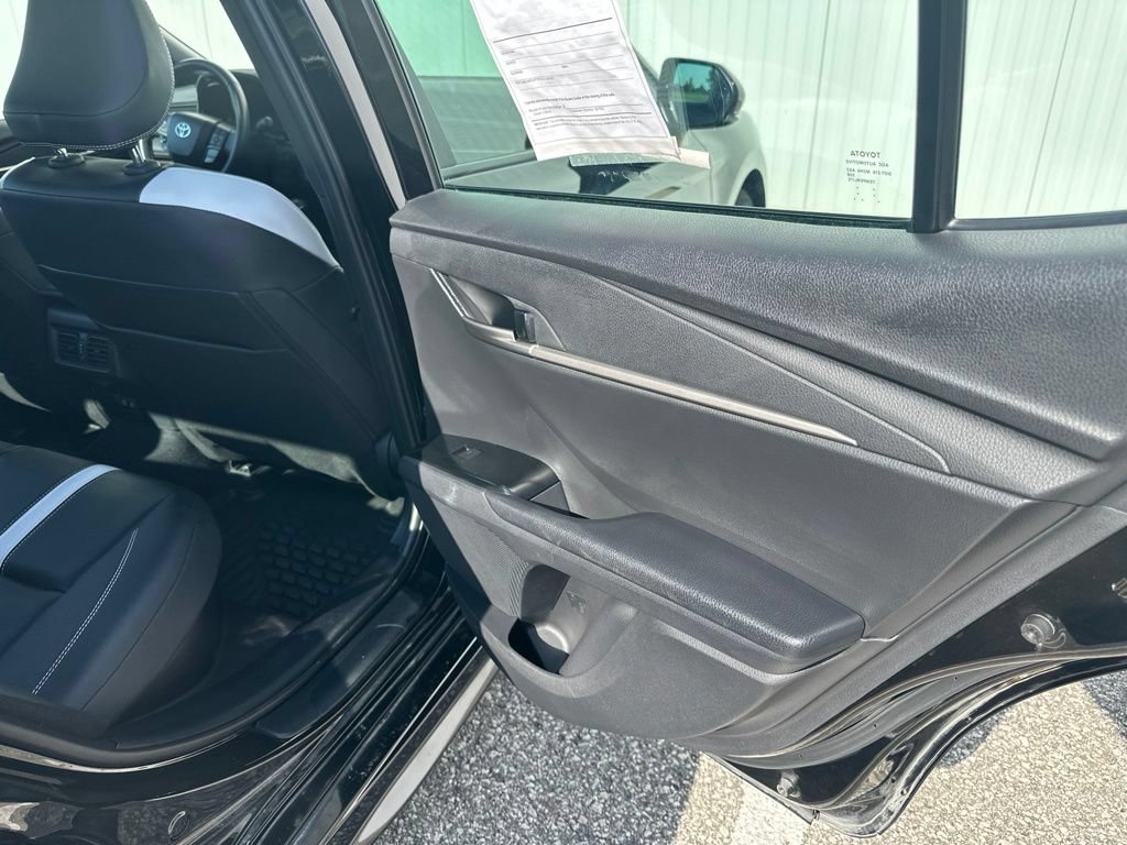 Used 2025 Toyota Camry SE w/ Multimedia Upgrade Package FWD image 25