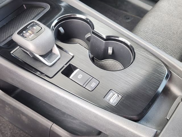 Used 2024 Nissan Rogue SV image 16