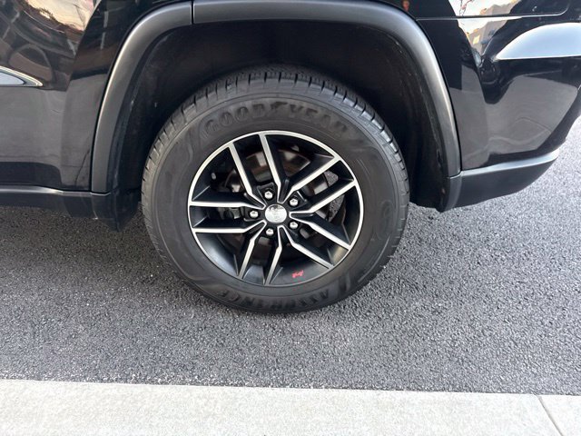 Used 2017 Jeep Grand Cherokee Trailhawk w/ Trailhawk Luxury Group AWD/4WD image 9