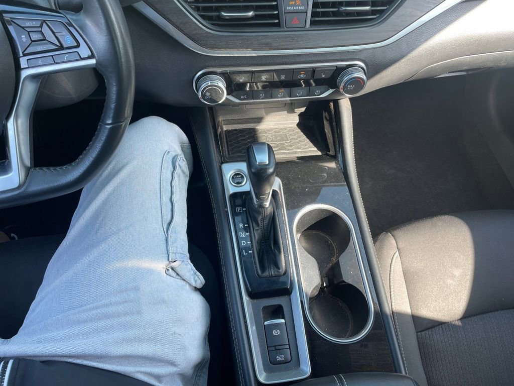 Used 2023 Nissan Altima 2.5 SV w/ SV Premium Package image 23