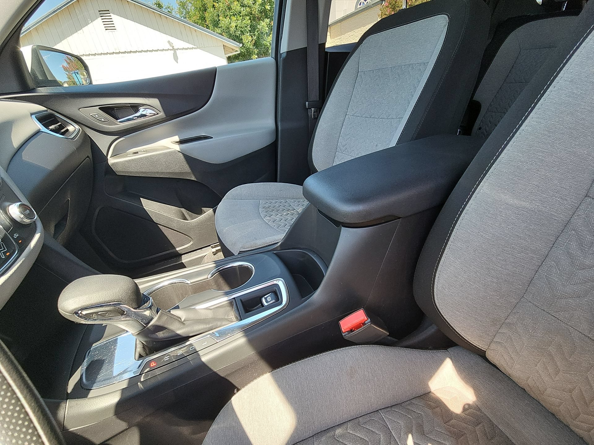 Used 2022 Chevrolet Equinox LT FWD image 21