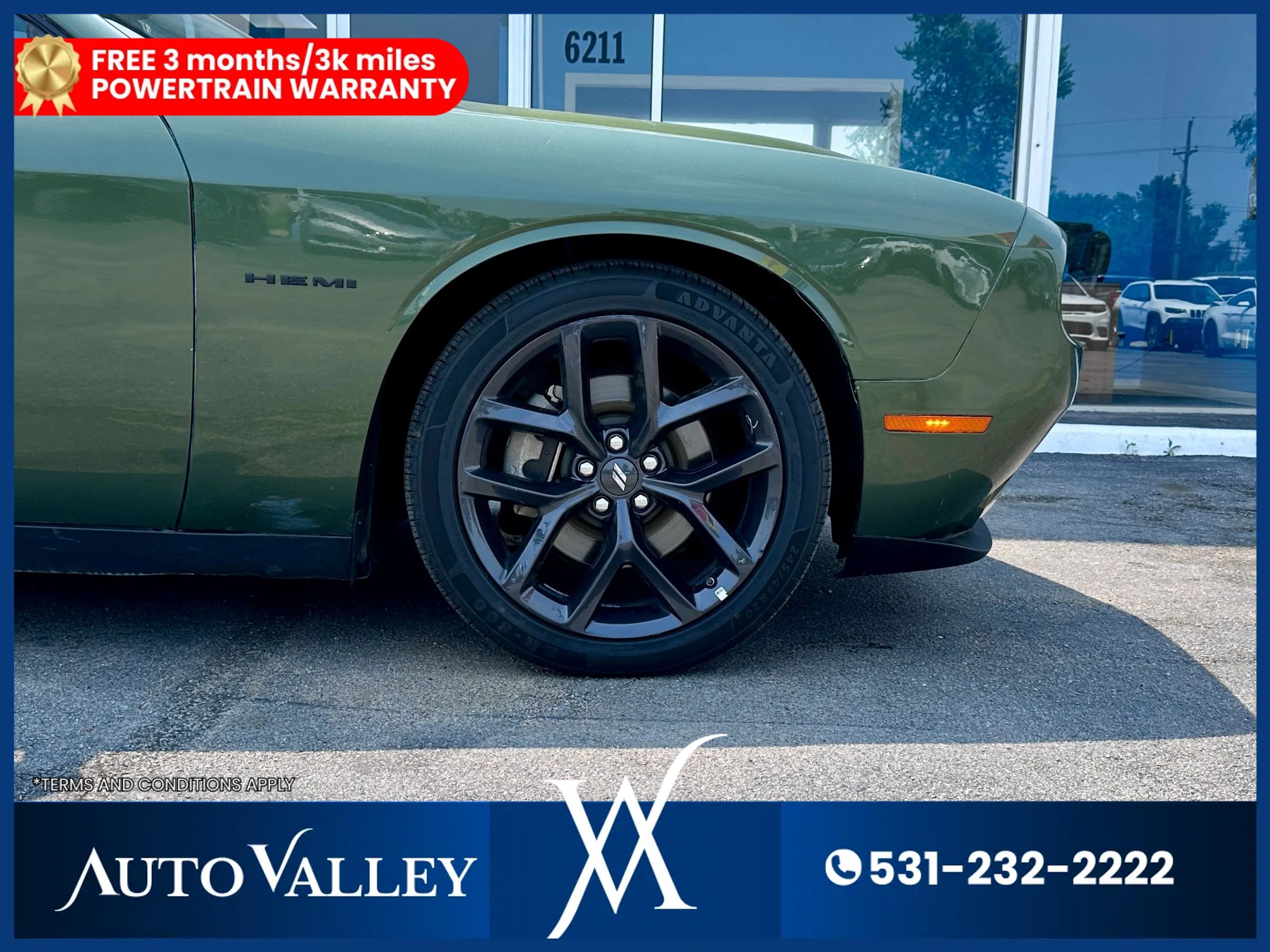 Used 2022 Dodge Challenger R/T w/ Plus Package image 9