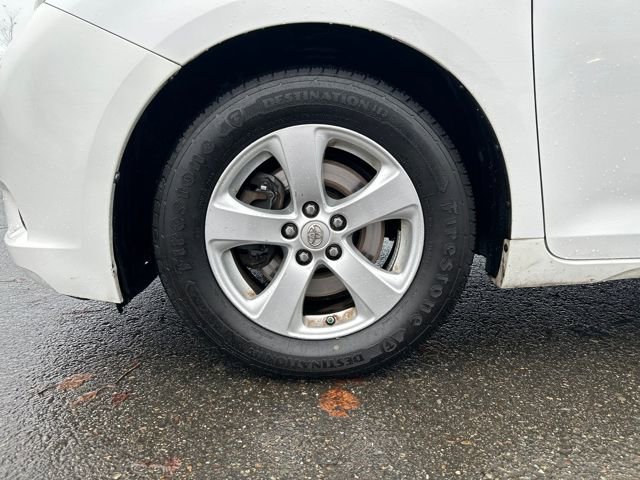 Used 2014 Toyota Sienna LE image 28