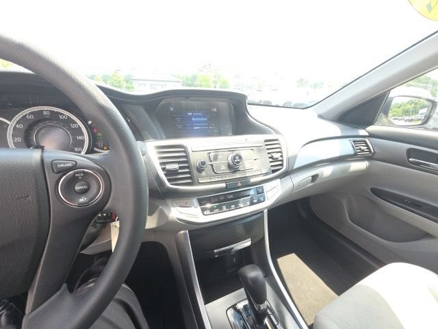 Used 2013 Honda Accord LX image 31