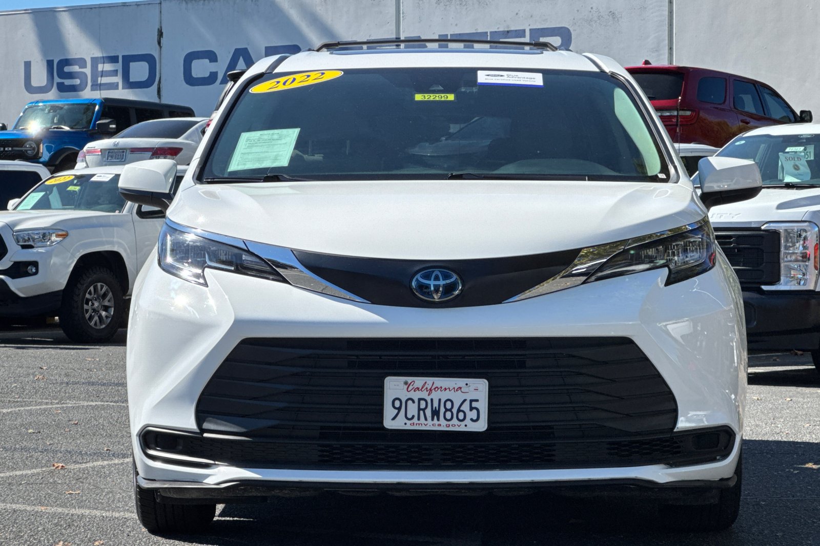 Used 2022 Toyota Sienna LE w/ LE Plus Package AWD/4WD image 10