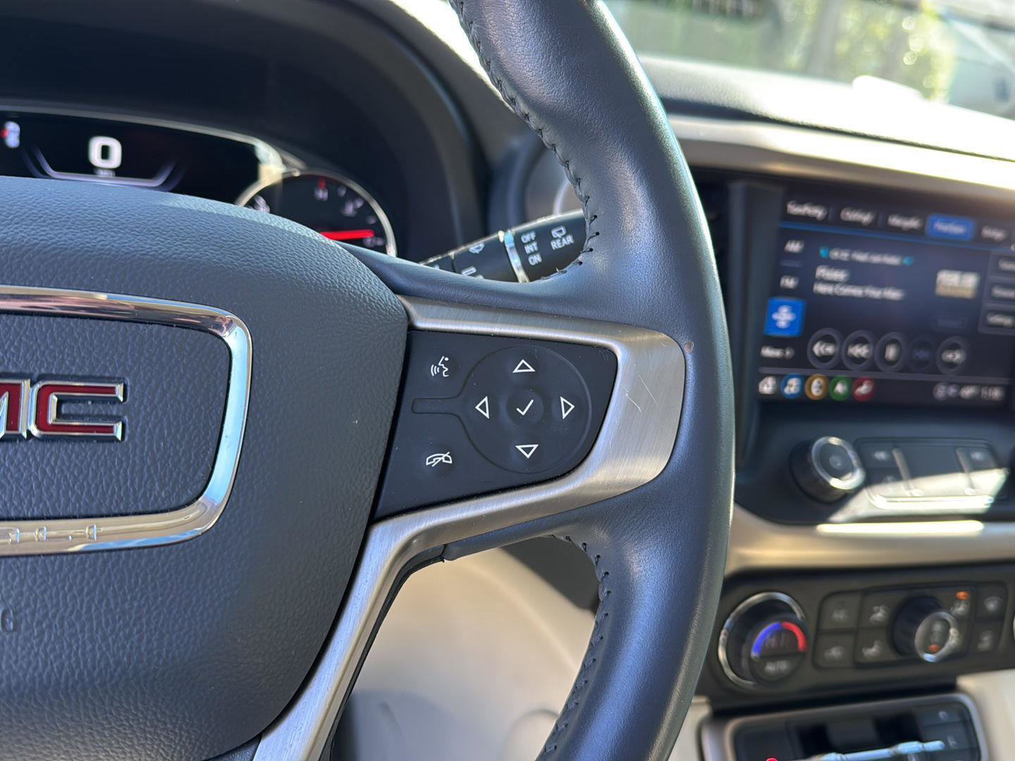 Certified 2022 GMC Acadia Denali w/ Denali Ultimate Package image 19