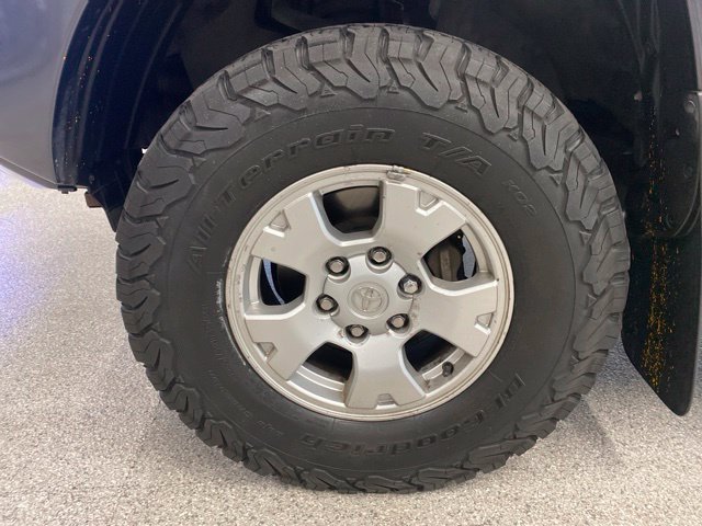 Used 2014 Toyota Tacoma 4x4 Double Cab w/ TRD Off-Road Package image 9