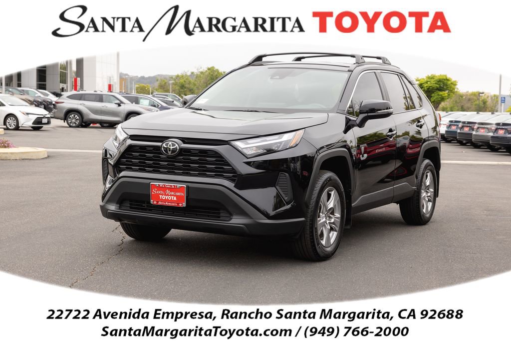 Certified 2025 Toyota RAV4 XLE FWD image 1