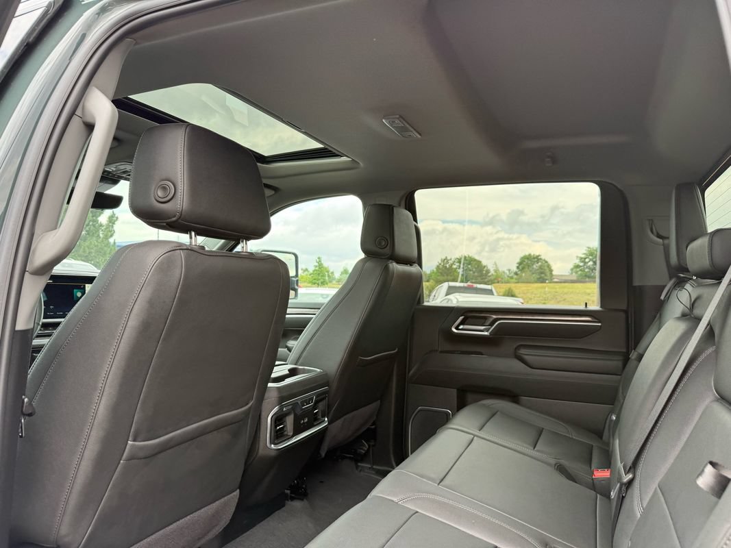 Used 2025 Chevrolet Silverado 3500 LTZ w/ LTZ Plus Package AWD/4WD image 20