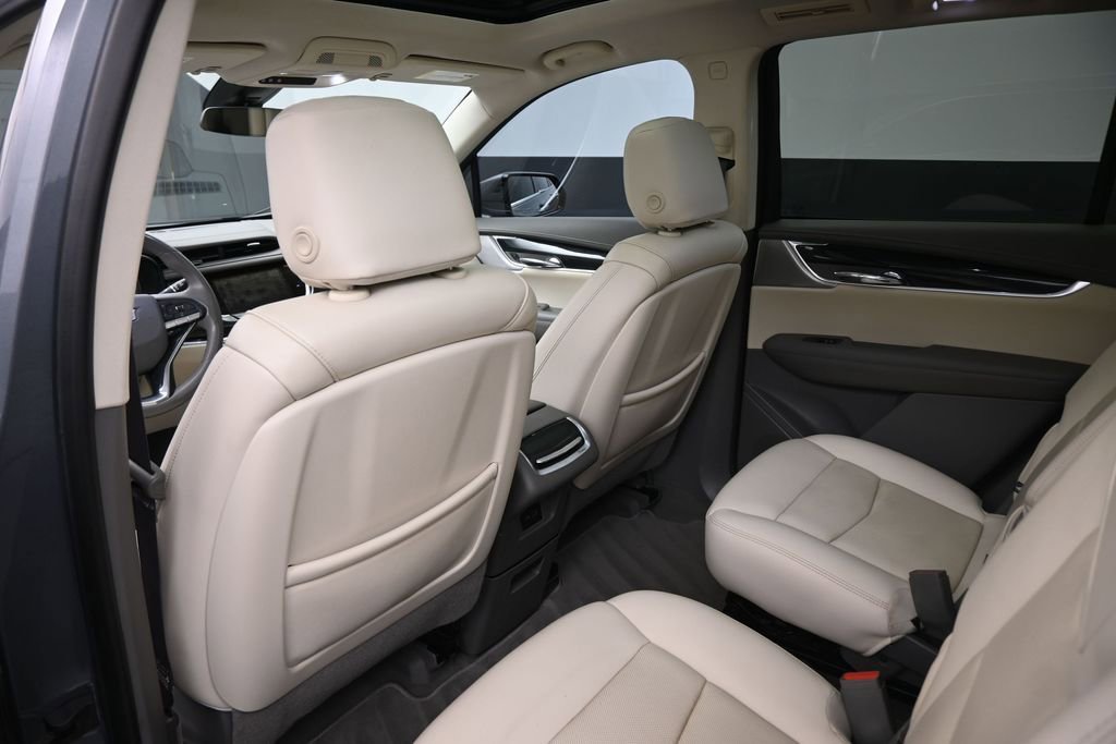 Used 2021 Cadillac XT6 Premium Luxury FWD image 12